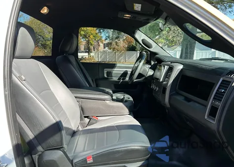 2022 Ram 1500 Classic Tradesman из США, поврежденный, VIN 3C6JR6DGXNG300823